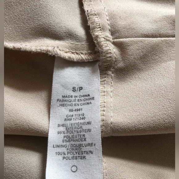 Dynamite Lightweight Cream Open Front Blazer Small - Picture 8 of 8